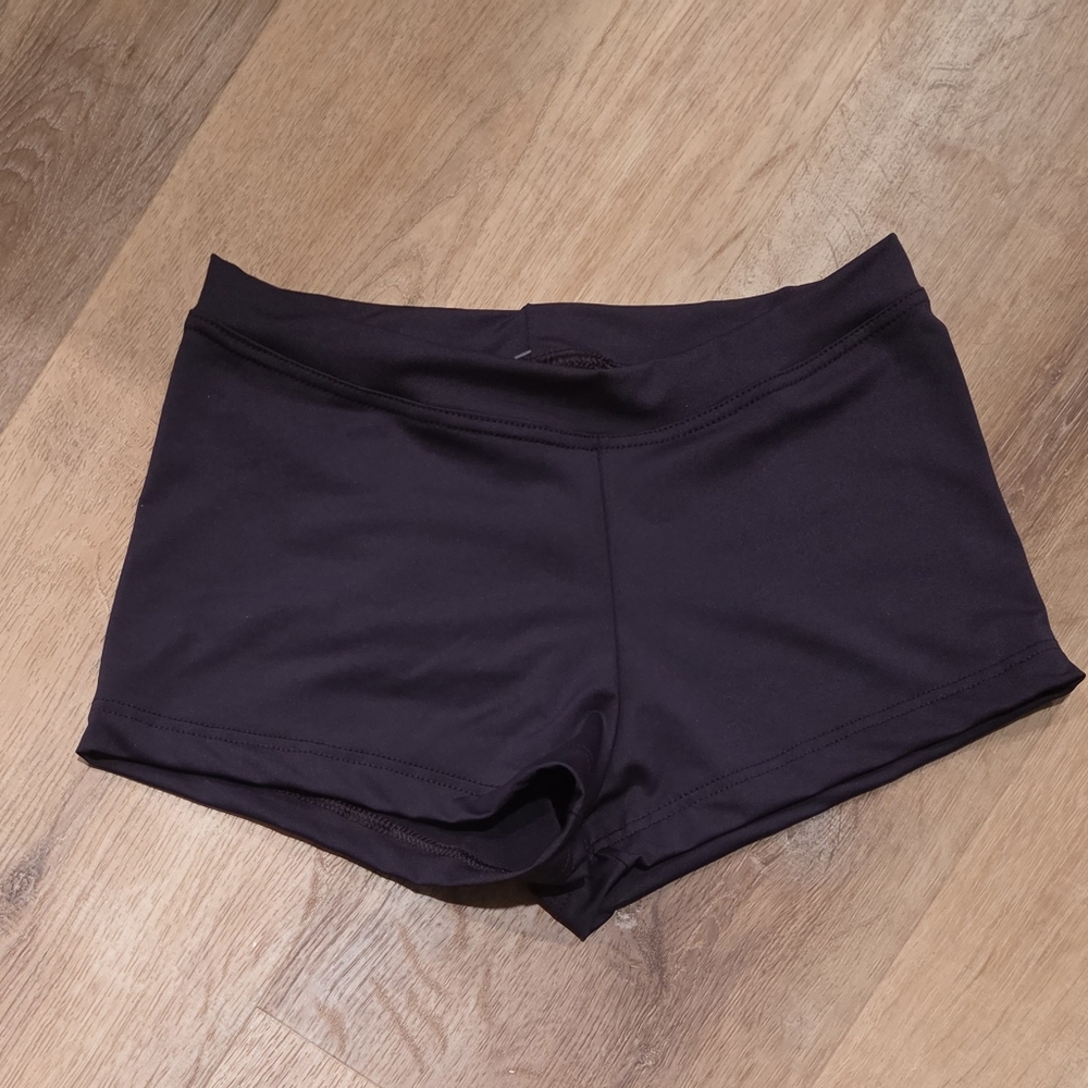 Capezio Mulberry Promo Short - M (023) (029) (030)